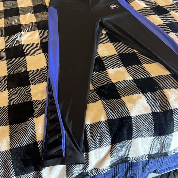 Victoria Secret - Picture 3 of 4